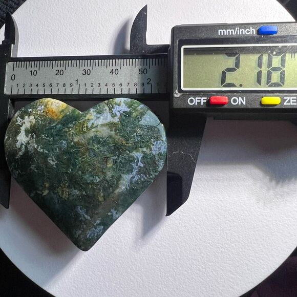 Moss Agate Crystal Heart‎ (#8) - Picture 9 of 11